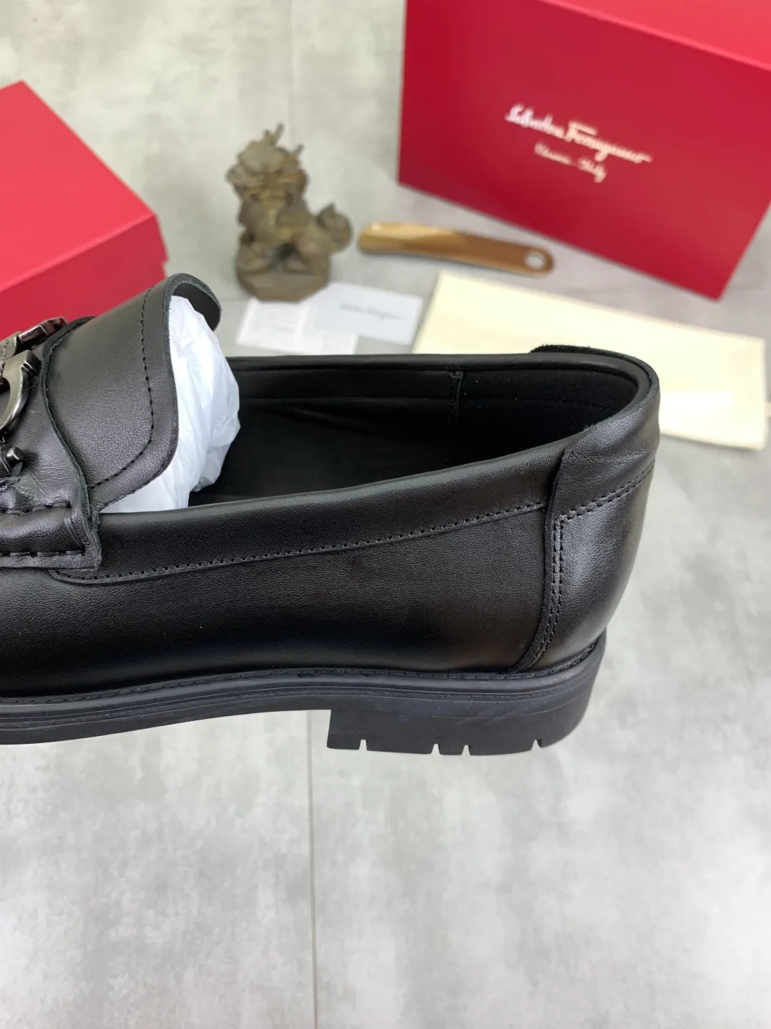 Men's shoes 💰P480 new high quality [Ferragamo/Ferragamo] latest model original imported calfskin, imported cowhide lining + original luxury metal buckle + original combination outsole Comparison without pressure Code number: 38-44 (45 customized)
